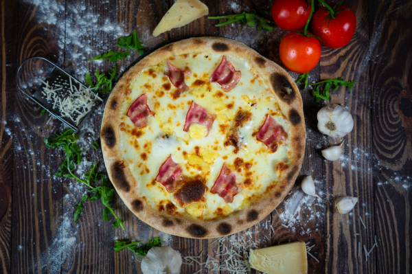 Obrázok jedla Grissini s mozzarelou, slaninou a ementálom